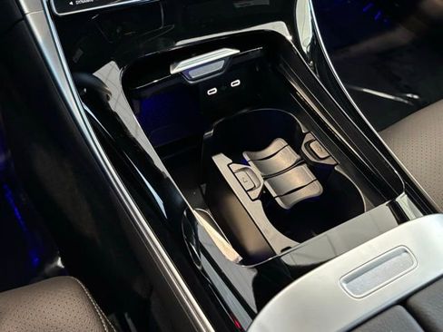 Used 2025 Mercedes-Benz C 300 Sedan image 21