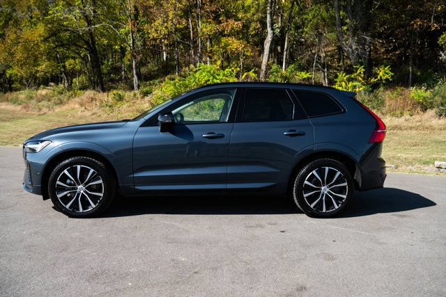 Used 2023 Volvo XC60 B5 Plus w/ Climate Package AWD/4WD image 2