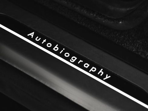 Used 2023 Land Rover Range Rover Autobiography AWD/4WD image 12