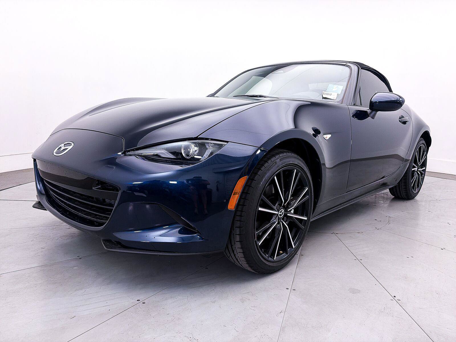 Used 2026 MAZDA MX-5 Miata Grand Touring RWD image 9