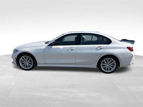 Used 2023 BMW 330i Sedan RWD image 4