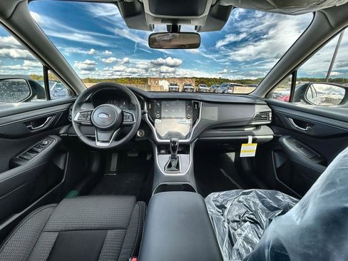 Certified 2025 Subaru Outback Premium AWD/4WD image 12