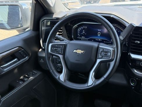 Used 2025 Chevrolet Silverado 1500 LT RWD image 33