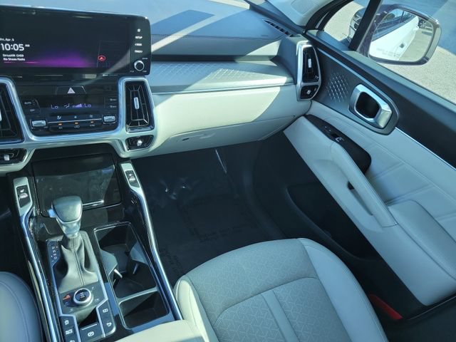 Used 2023 Kia Sorento SX AWD/4WD image 19
