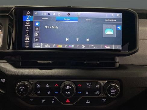 New 2025 Jeep Gladiator Sport image 18