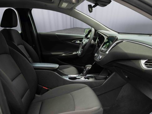 Used 2023 Chevrolet Malibu LT FWD image 16