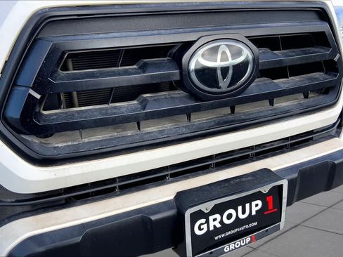 Used 2023 Toyota Tacoma SR AWD/4WD image 29