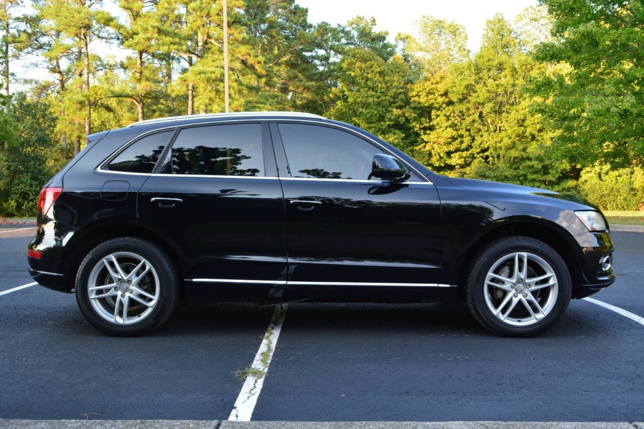 Used 2016 Audi Q5 2.0T Premium Plus w/ Technology Package AWD/4WD image 4