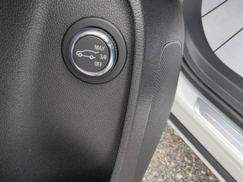 New 2026 Buick Envista Avenir FWD image 15