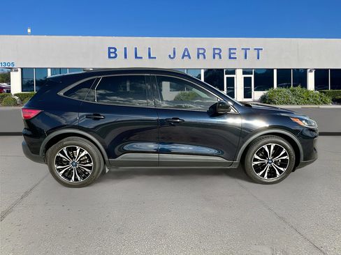 Certified 2021 Ford Escape SE w/ SE Sport Appearance Package image 8