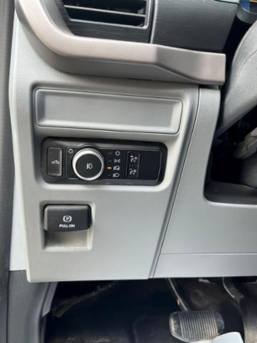 Used 2024 Ford F150 XLT AWD/4WD image 12