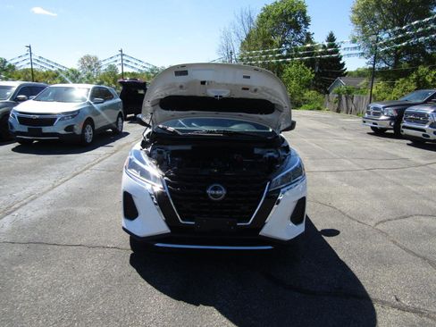Used 2024 Nissan Kicks S FWD image 24