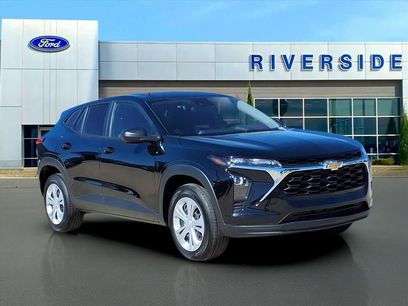 Used 2025 Chevrolet Trax LS