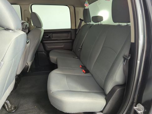 Used 2017 RAM 1500 Express w/ Express Value Package image 26