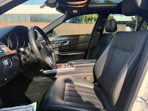 Used 2016 Mercedes-Benz E 400 Sedan image 11