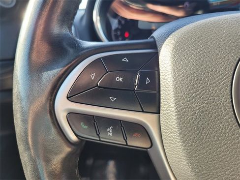 Used 2021 Jeep Grand Cherokee Laredo X image 27