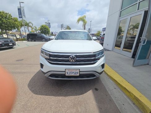 Used 2023 Volkswagen Atlas Cross Sport SE AWD/4WD image 3