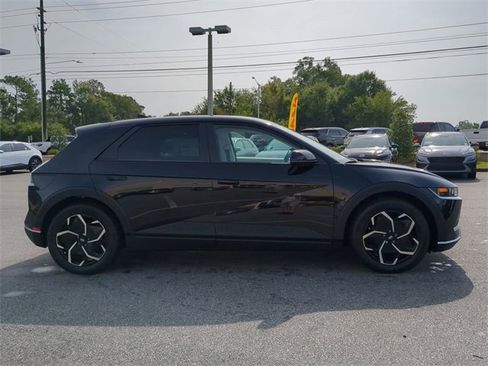 Certified 2023 Hyundai Ioniq 5 SEL w/ Cargo Package image 4