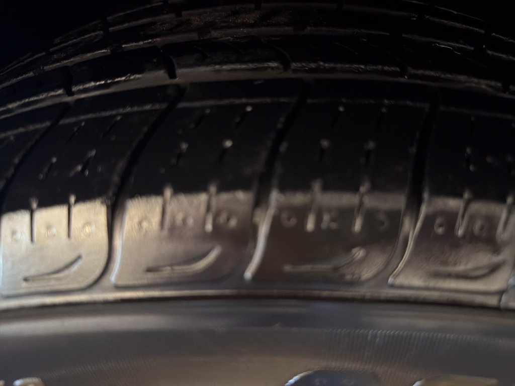 Used 2024 Chrysler Pacifica Pinnacle FWD image 22