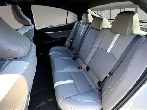 Used 2025 Toyota Camry SE w/ Convenience Package FWD image 22