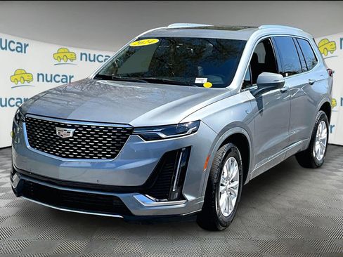 Used 2024 Cadillac XT6 Luxury w/ LPO, Floor Liner Package AWD/4WD image 3