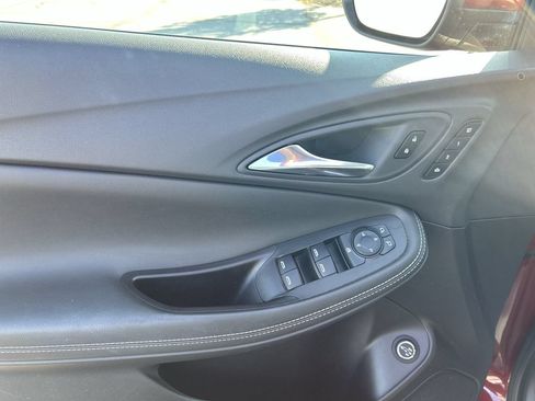 Used 2023 Buick Encore GX Essence w/ Experience Buick Package AWD/4WD image 18