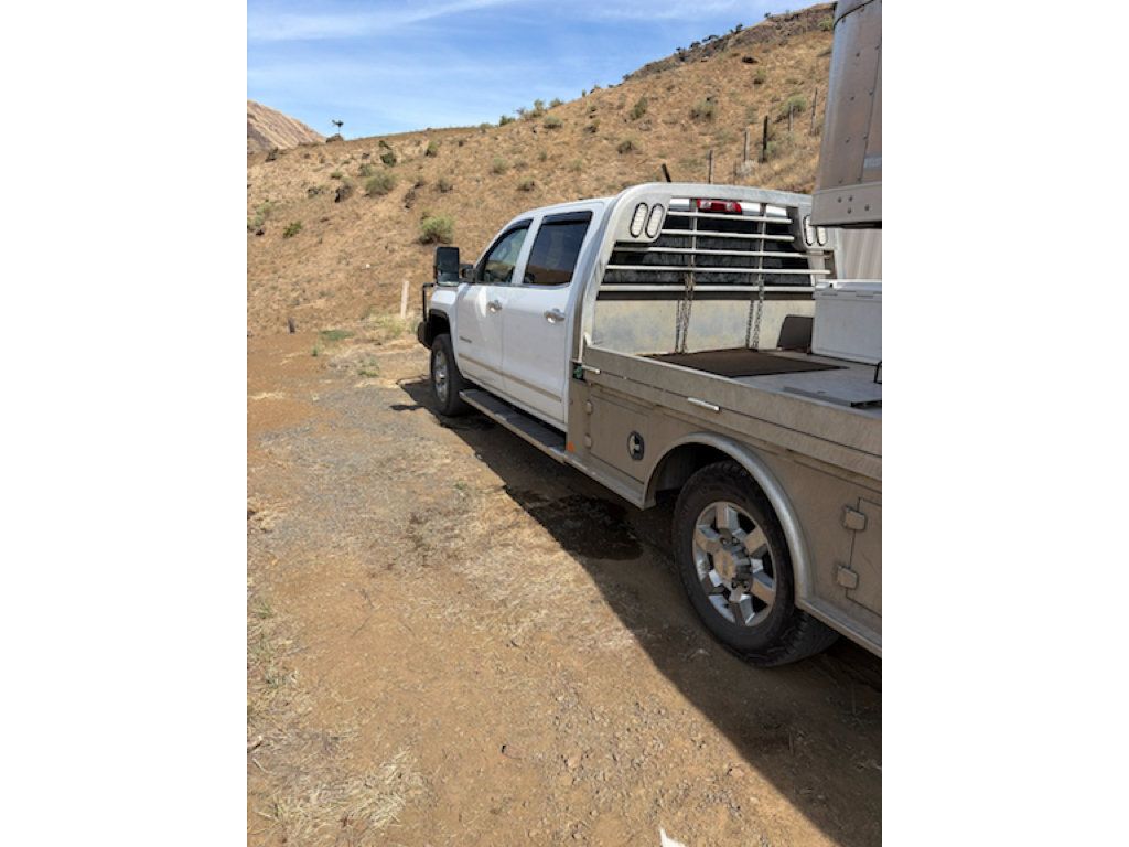 Used 2019 GMC Sierra 3500 SLT w/ Duramax Plus Package AWD/4WD image 2