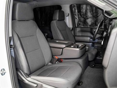 Used 2021 GMC Sierra 2500 4x4 Crew Cab w/ Gooseneck/5TH Wheel Package image 9