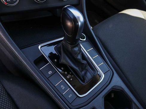 Used 2019 Volkswagen Jetta S w/ Driver Assistance Package image 20