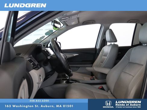 Used 2017 Honda Ridgeline RTL-T image 10