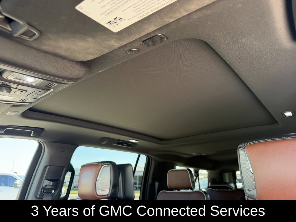 Used 2023 GMC Yukon XL Denali Ultimate AWD/4WD image 29