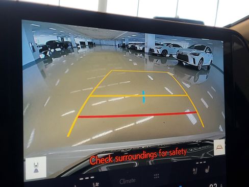 Used 2025 Lexus NX 250 FWD w/ Accessory Package (Z1) image 32