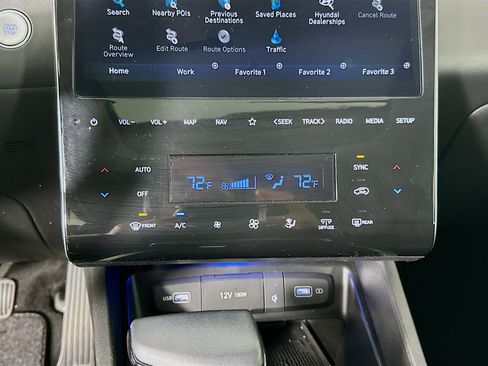 Used 2024 Hyundai Tucson SEL w/ Convenience Package FWD image 24