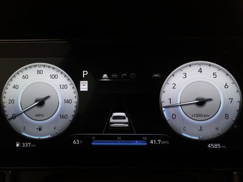 Used 2025 Hyundai Elantra Limited FWD image 39