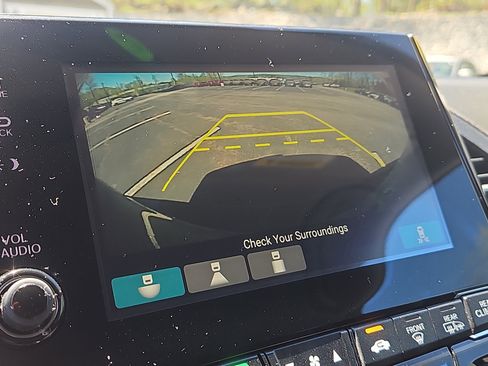 Used 2019 Honda Odyssey EX image 8