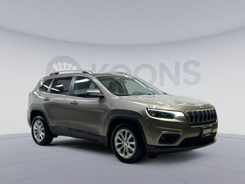 Used 2019 Jeep Cherokee Latitude w/ Popular Appearance Group image 14