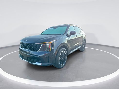 Used 2025 Kia Sorento EX image 4