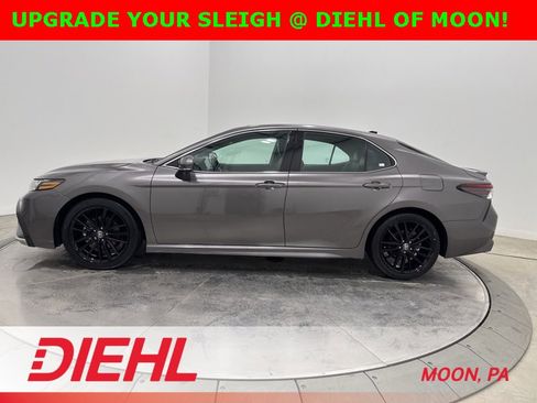 Used 2024 Toyota Camry XSE image 4