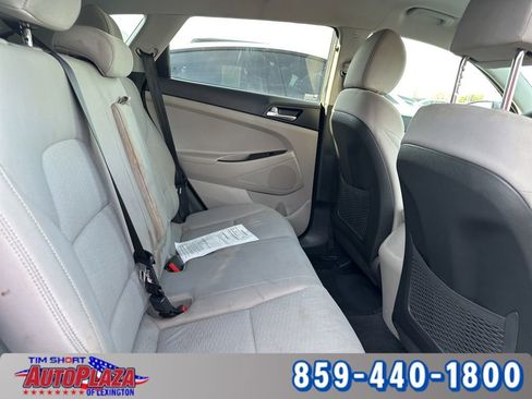 Used 2021 Hyundai Tucson SE w/ Cargo Package image 6
