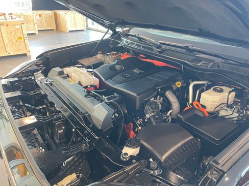 Certified 2023 Toyota Sequoia Platinum image 21