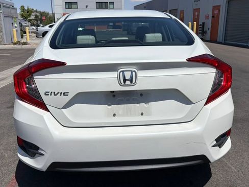Used 2016 Honda Civic EX image 4