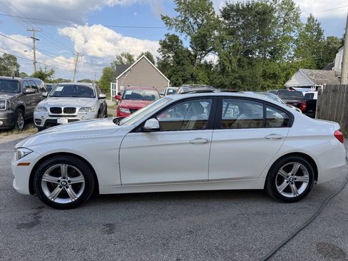 Used 2014 BMW 320i Sedan RWD image 5