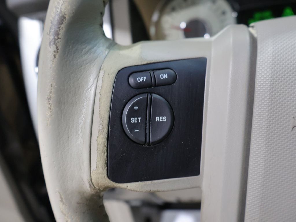 Used 2012 Ford Expedition Limited AWD/4WD image 8