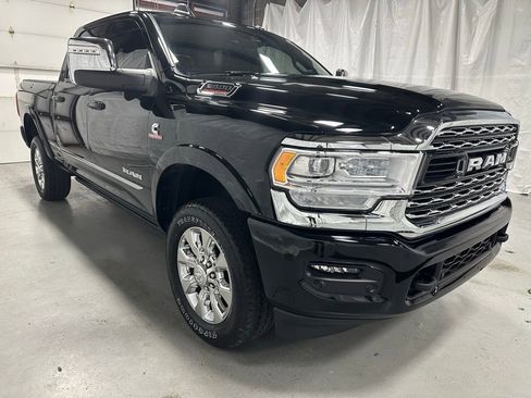 Used 2024 RAM 2500 Limited image 1