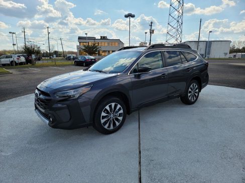 New 2025 Subaru Outback Limited image 2