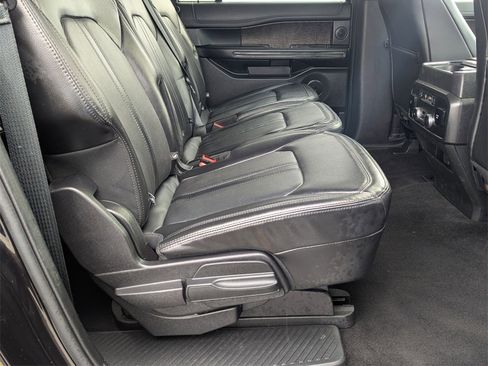 Used 2021 Ford Expedition Max Limited image 30