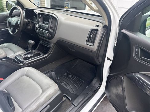 Used 2015 Chevrolet Colorado W/T RWD image 20