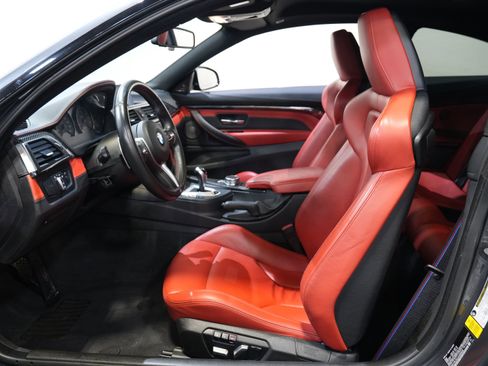 Used 2018 BMW M4 COUPE 2D image 27