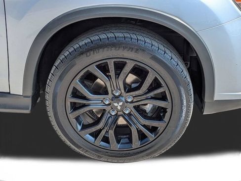 Used 2017 Mitsubishi Outlander Sport LE FWD image 12