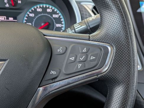 Used 2023 Chevrolet Malibu LT FWD image 12